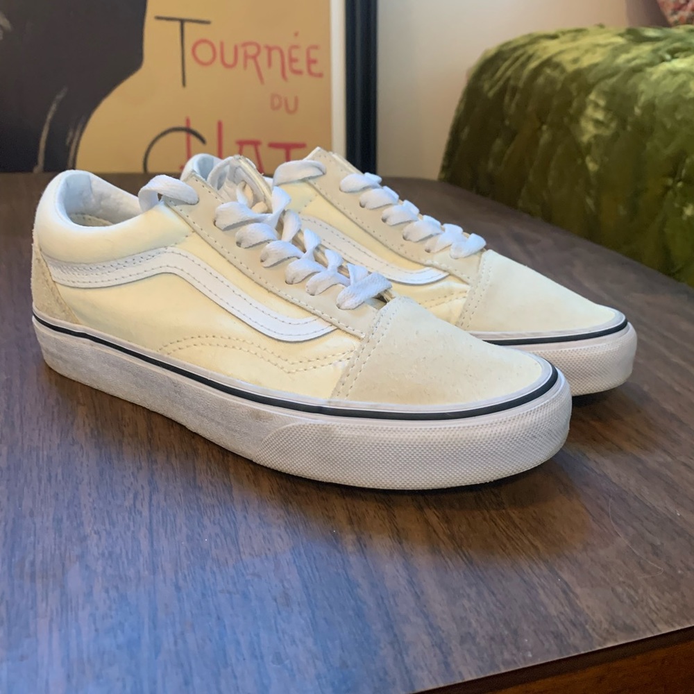 Women’s size 5.5 Vans off white shoes